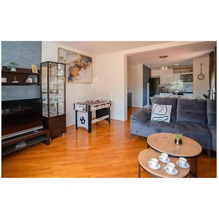 Holiday home Awesome In Metkovic