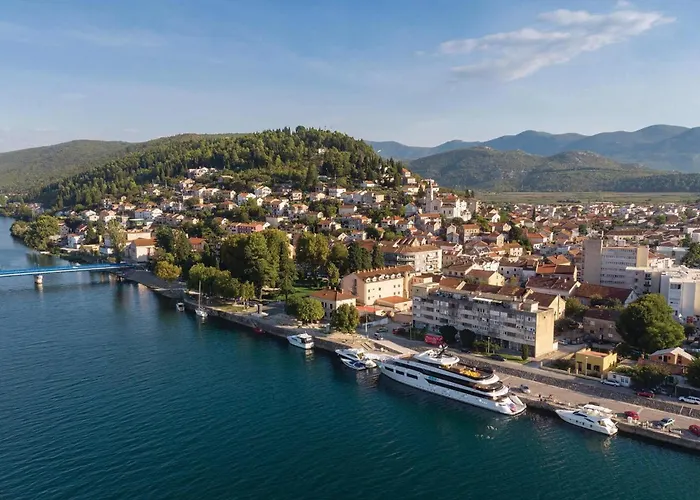 Awesome In بيت للعطل Metković